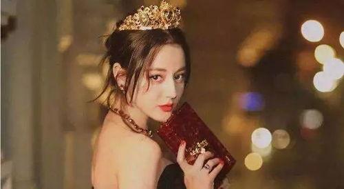 模特爆料热巴视频大全,揭秘明星幕后生活 第3张 模特爆料热巴视频大全,揭秘明星幕后生活 第3张